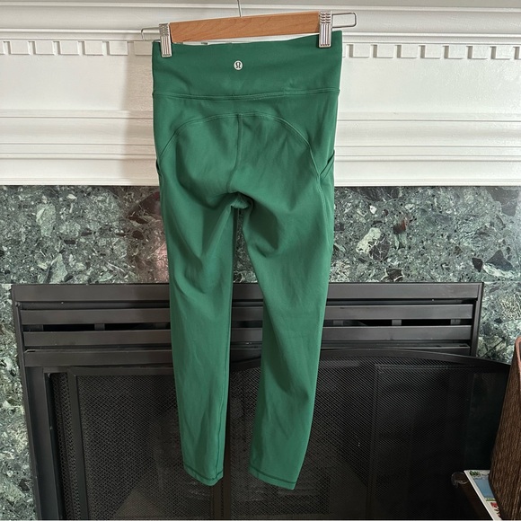 Lululemon Invigorate High-Rise Crop 23" Everglades Green size 4 - Picture 4 of 9